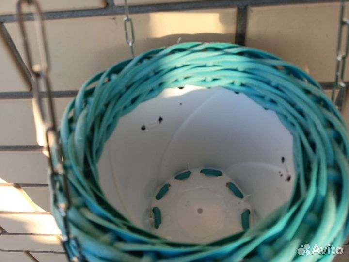 Кашпо для цветов, подвесное из ротанга