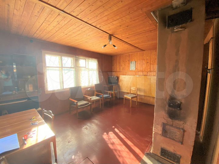 Дом 50 м² на участке 6 сот.