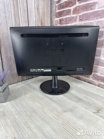 Монитор Asus VS197 18.5 LED подсветка