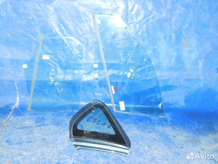 Стекло боковое мазда 3 BK хечбек