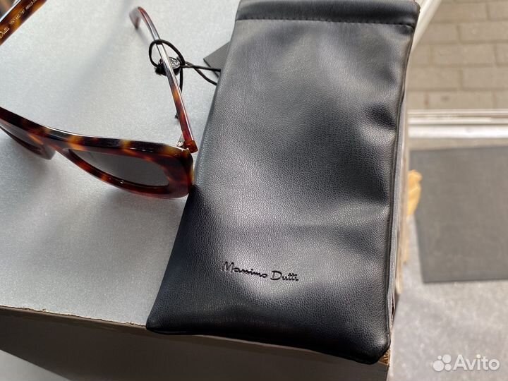 Солнцезащитные очки женские брендовые