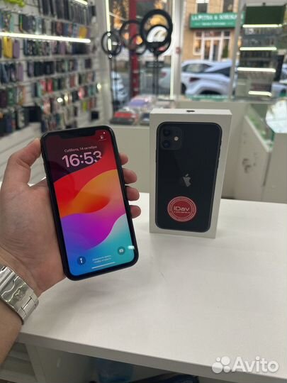 iPhone 11, 64 ГБ