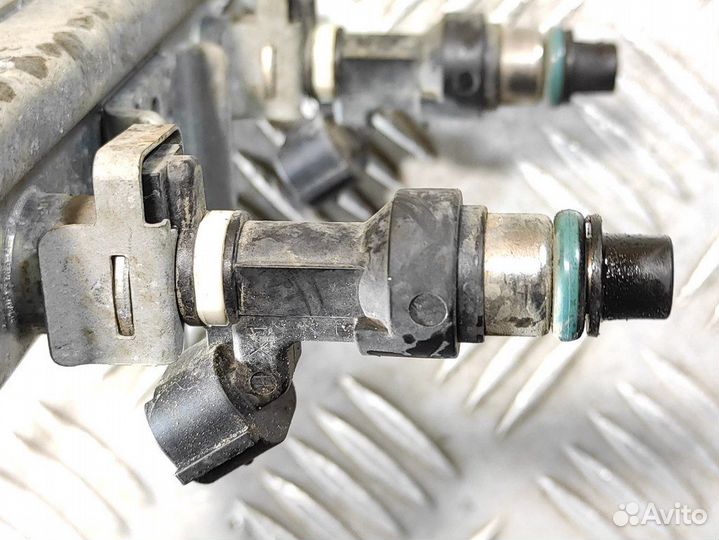 Форсунка двигателя Nissan Almera Classic