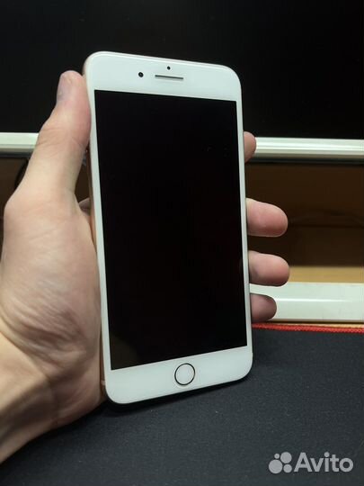 iPhone 8 plus 64gb