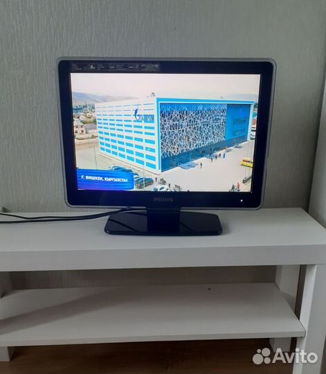 Телевизор Philips 19