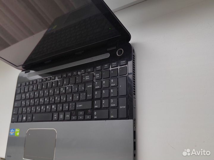 Ноутбук Toshiba L50