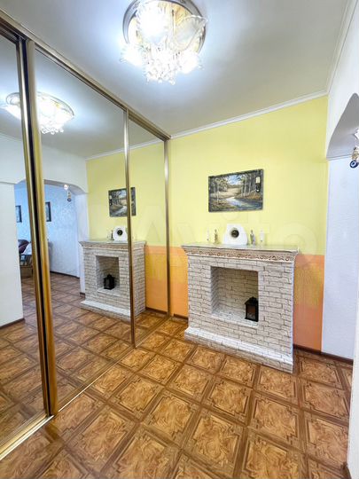 4-к. квартира, 89 м², 2/10 эт.