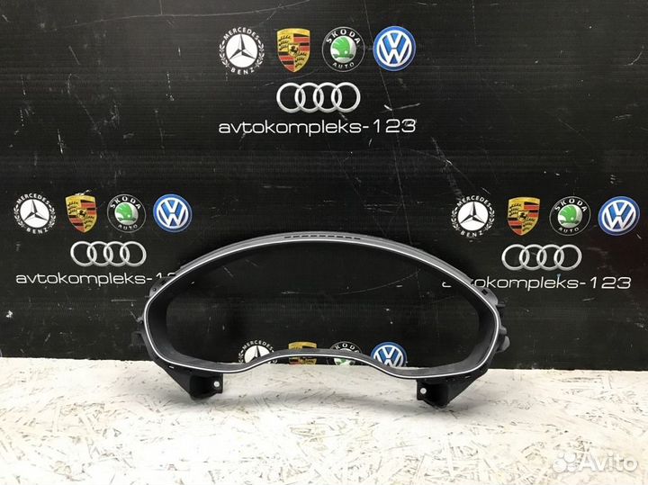 Накладка декоративная Audi A6 С7 chva 2011