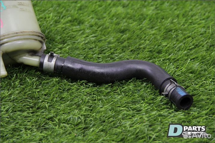 Бачок гур Nissan Skyline PV36-300760 VQ35DE 2007