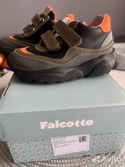 Кожаные кроссовки мальчику Falcotto