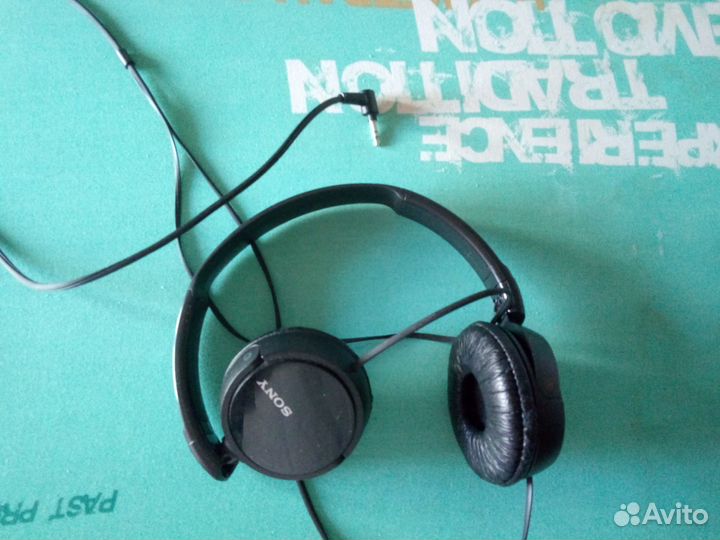 Наушники Sony MDR-ZX110