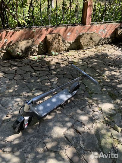 Полноприводный складной электросамокат Bork L602