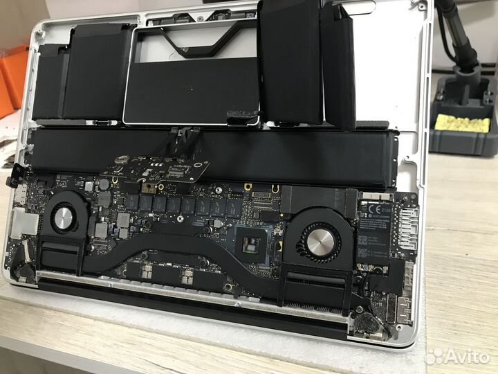 Любые запчасти для iPhone продажа покупка pемонт