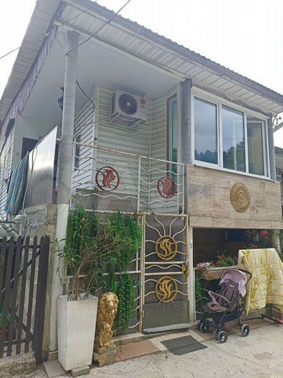 Дом 150 м² на участке 5 сот.