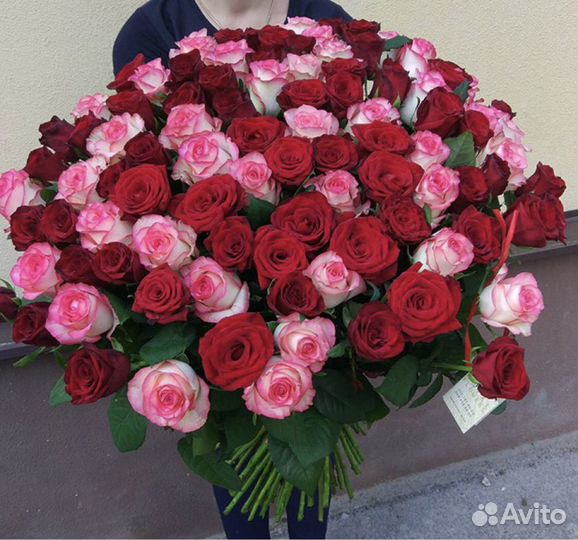 Роза в букете 25 31 51 101