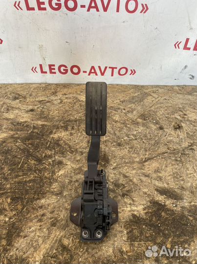 Педаль газа Renault Duster Logan Sandero