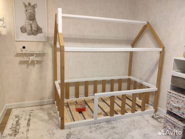 Детская кровать домик напольная