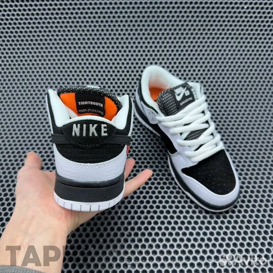 Кроссовки Nike SB Dunk Low x Tightbooth