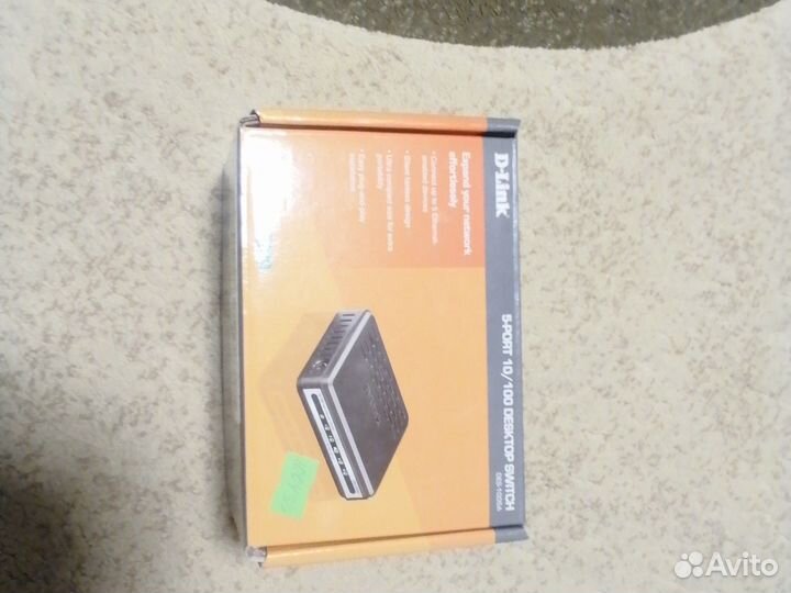 Коммутатор D-link DES-1005A