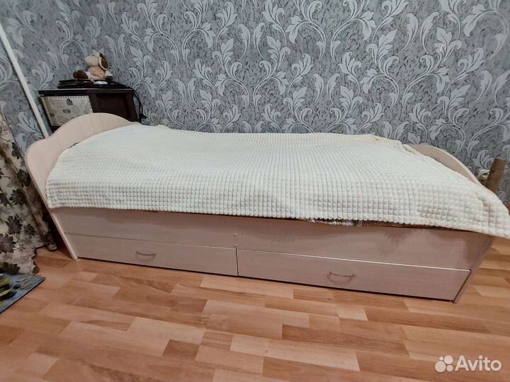 Кровать детская с ортопедическим матрасом