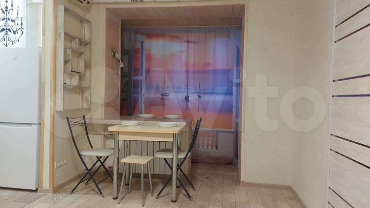 2-к. квартира, 45 м², 3/3 эт.