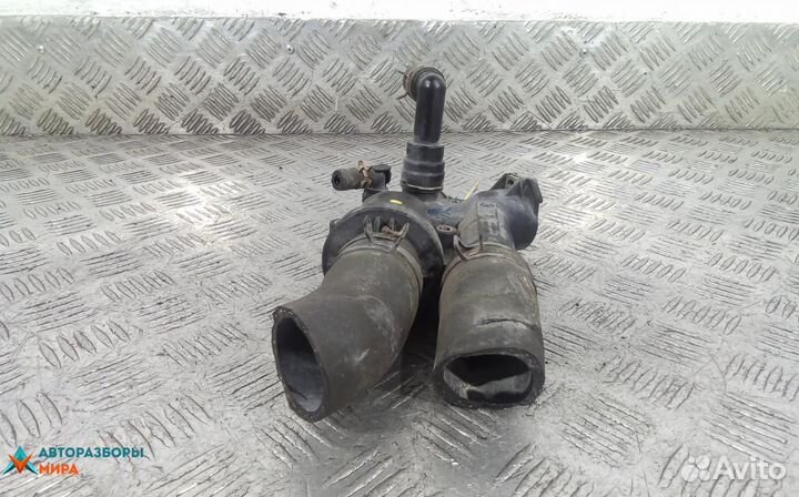 Корпус термостата дизельный Mitsubishi L200