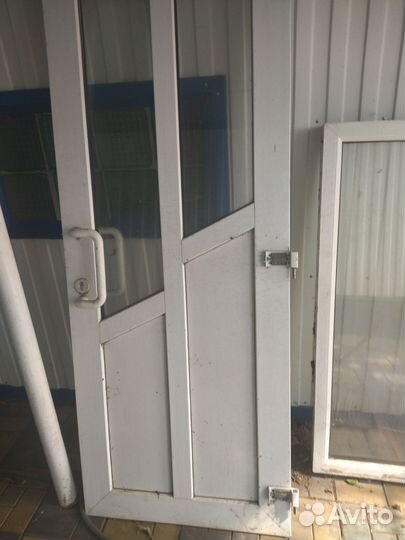 Балконная пластиковая дверь 800 х 2000 мм