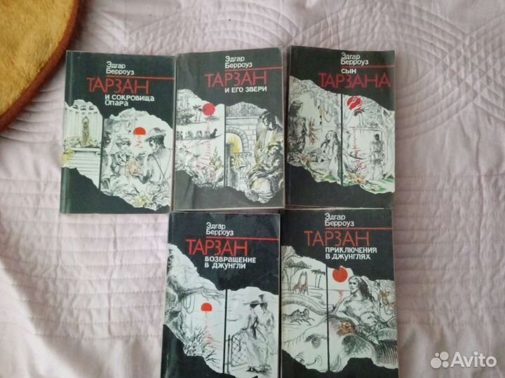 Продам книги