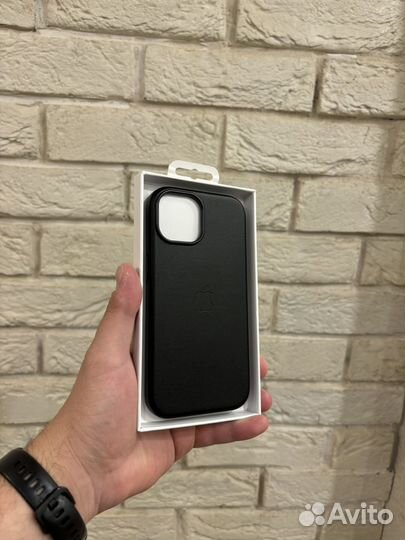 Чехол на iPhone 15