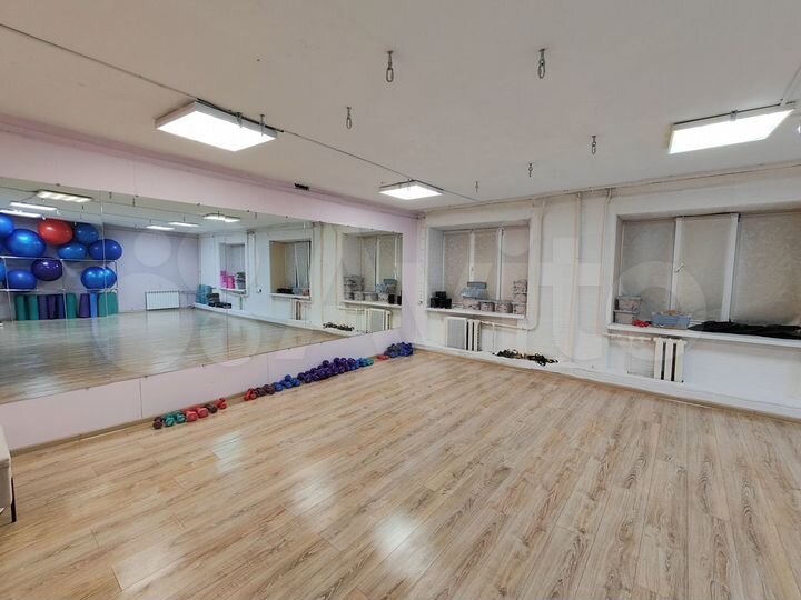 Свободного назначения, 297 м²