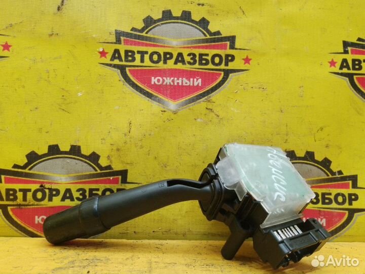 Переключатель дворников Toyota Avensis T250 седан