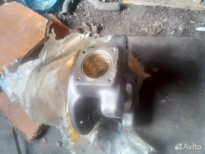 Поворотный кулак камаз 6520 правый новый