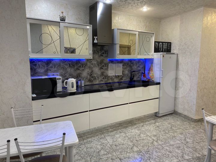 Комната 20 м² в 4-к., 1/17 эт.