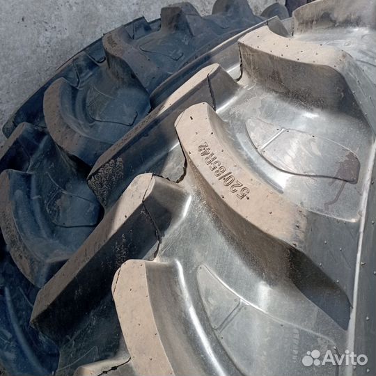 2 сельскохозяйственные шины