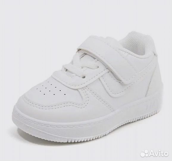 Кроссовки детские