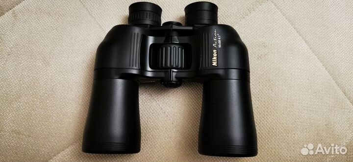 Бинокль Nikon 16x50 Action VII CF