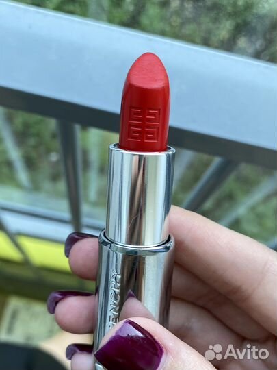 Givenchy помада