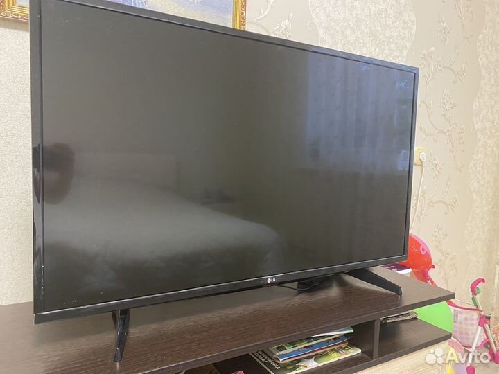 Телевизор LG 43 дюйма