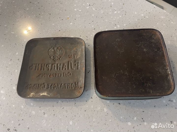 Жестяная коробка дореволюционная