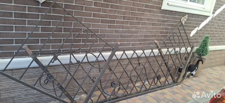 Готовые поручни для лестницы