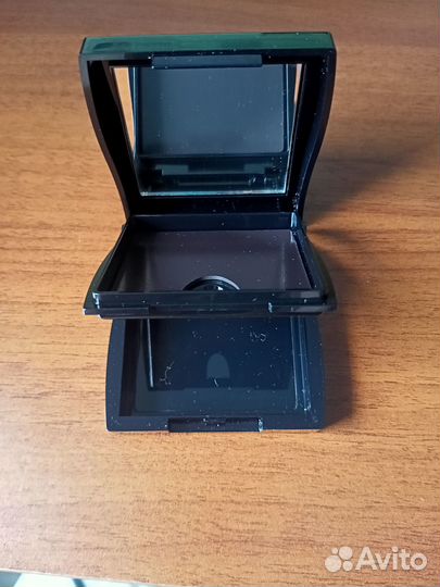 Мини футляр для декоративной косметики с зеркалом