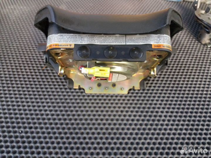 Подушка безопасности Инфинити QX4