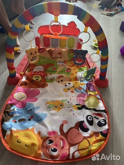 Развивающий коврик с пианино
