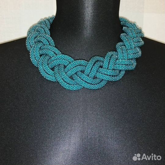 Колье-коса из бисера