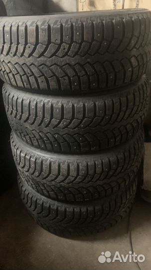 Bridgestone Blizzak Ice 235/55 R18 104T