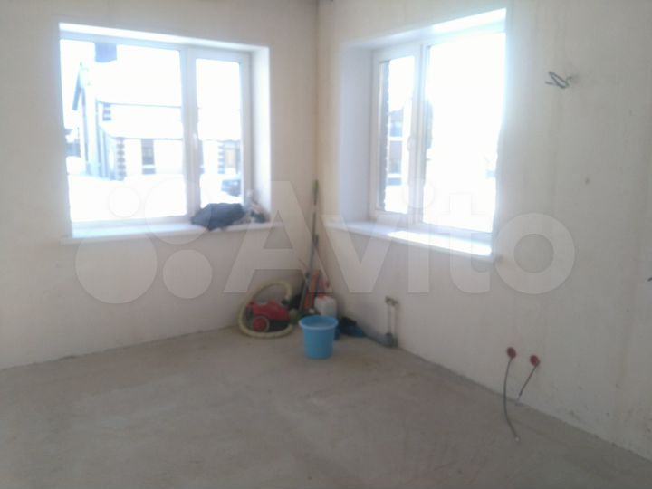 Коттедж 210 м² на участке 8 сот.