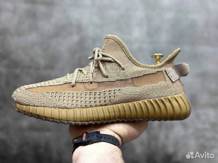 Кроссовки Adidas Yeezy Boost 350 бежевые р42