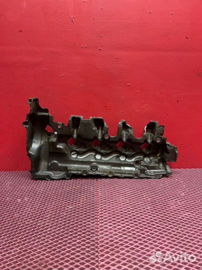 Накладка клапанной крышки правая Toyota Land