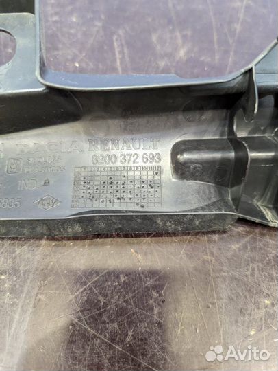 Пыльник задний правый Renault Duster