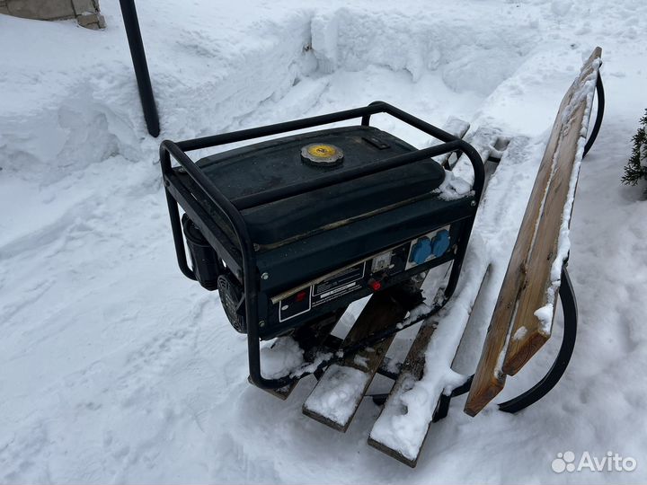 Генератор бензиновый бу 3 кв